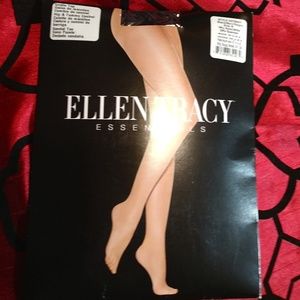 NWT Ellen Tracy essential black stockings Size B